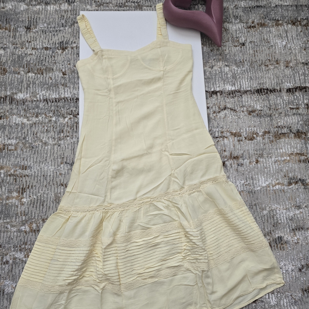 🌼 Soft & Sweet Yellow Sundress – Forever 21 (Size L, fits like 8/10) - Forever